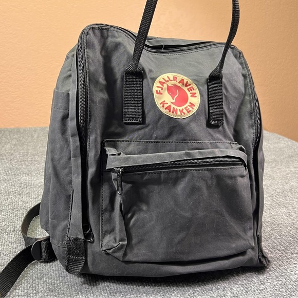 Fjällräven Other - Fjallraven Kanken Classic Backpack Black Grey 23510 Vinylon F School Bag